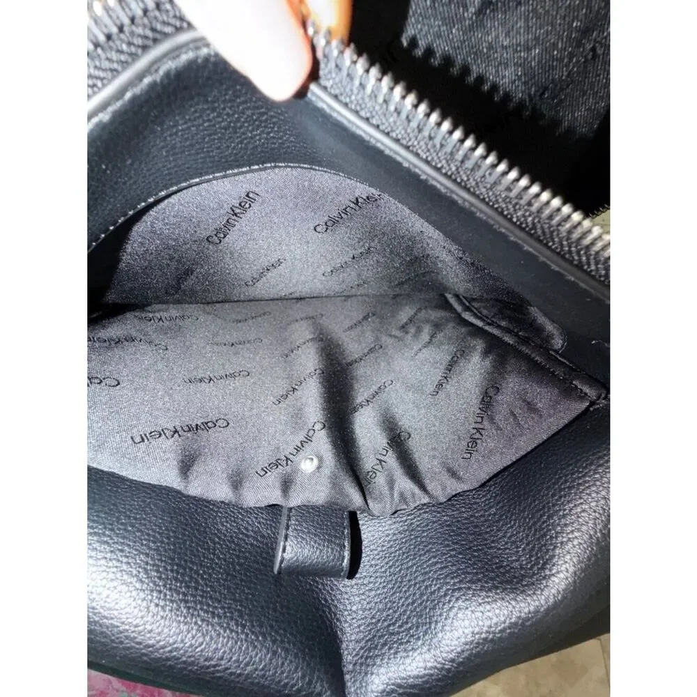 Calvin Klein Women\'s Daily Black Backpack Pebble Large 4D3537G_UB1_main main image 3